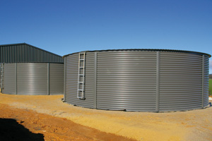 Aquamate poly lined steel water tanks